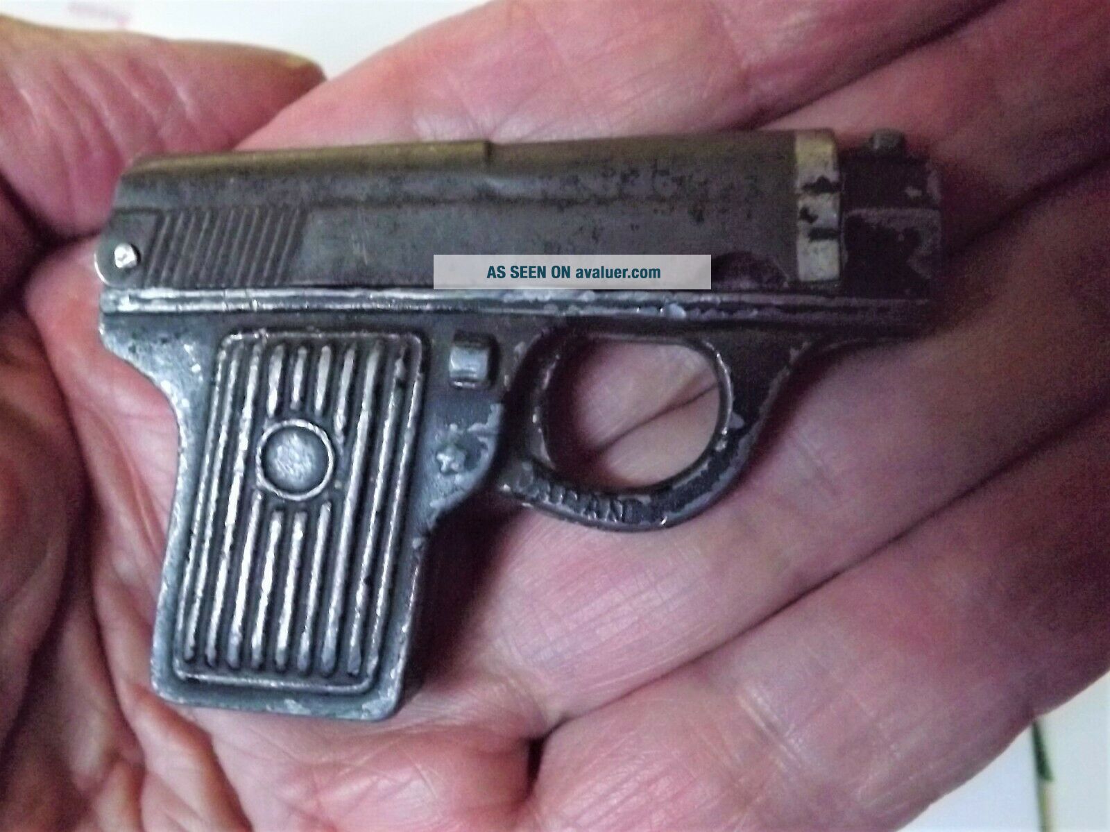 Vintage JAPAN Die Cast Pencil Sharpener 30 ' s PISTOL