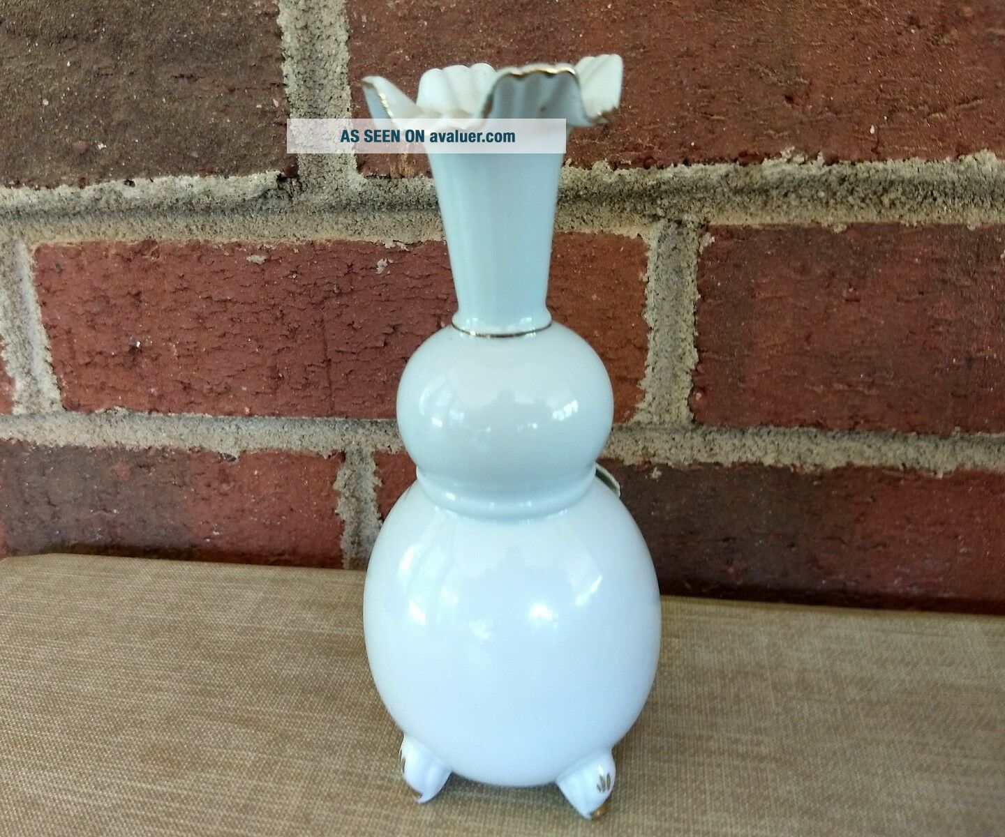 Vintage Porcelain Thames Hand Painted Floral Bud Vase Footed Made In ...