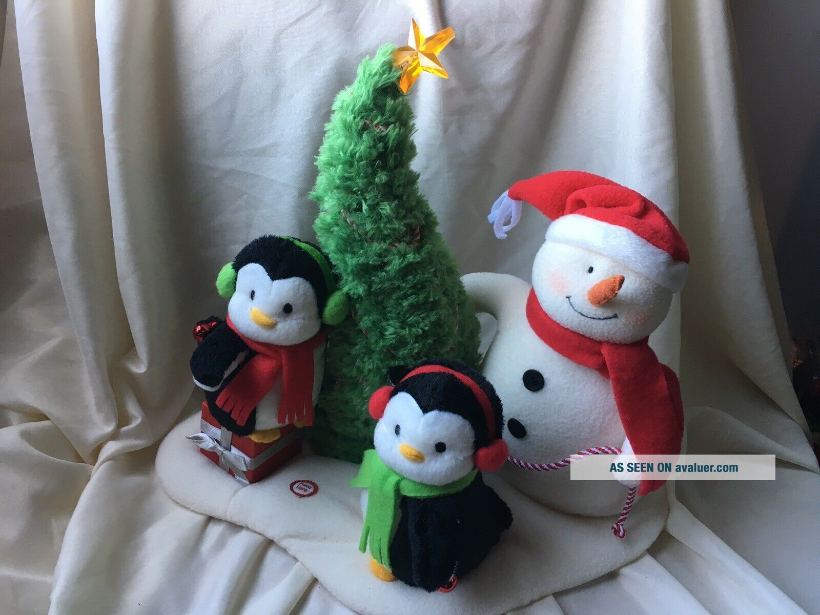 Hallmark Jingle Pals Musical Plush Snowman Penguins Christmas Tree ...