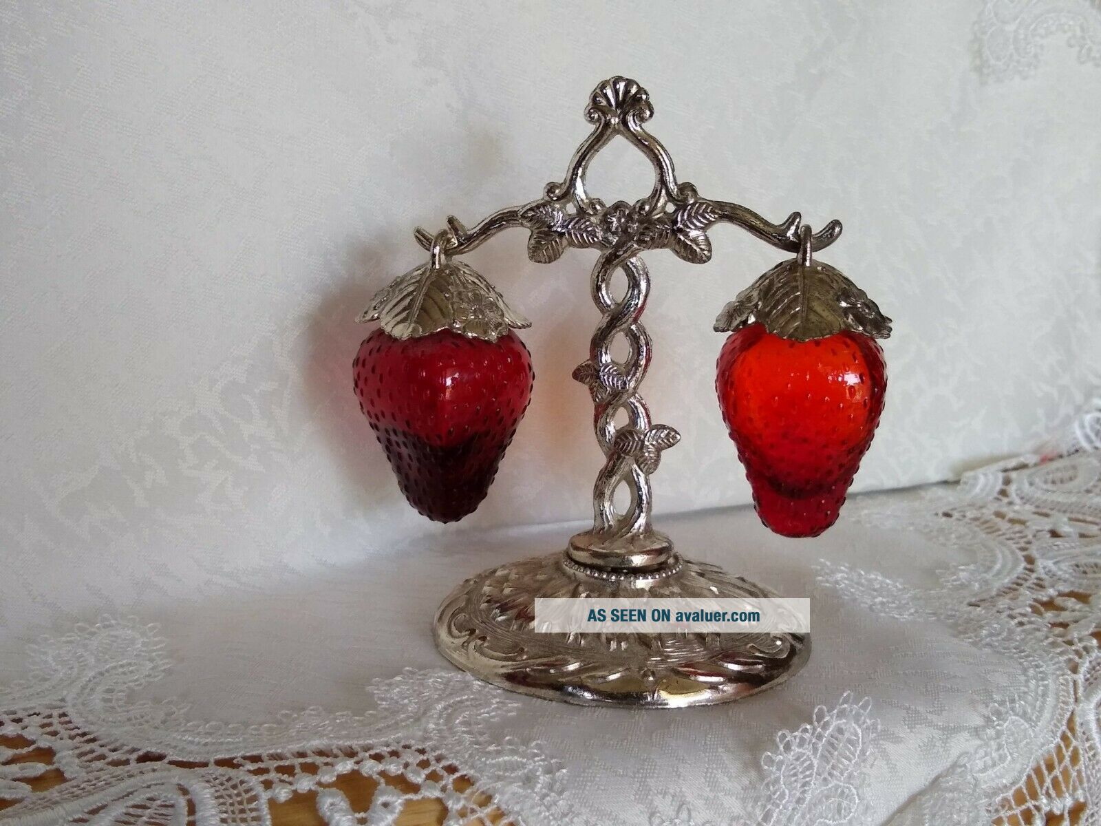 Papper Sheker 1960s Vintage Hanging Strawberries Salt And Pepper Shakers | #4176023
