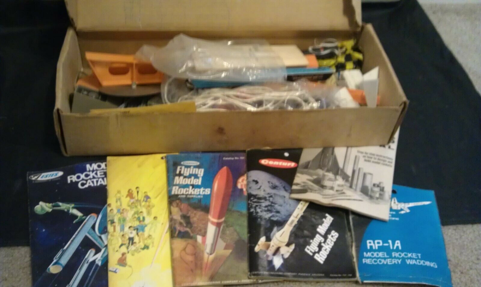 VINTAGE ESTES MODEL ROCKETRY FIELD OPERATIONS KIT & CATALOGS | #18712232