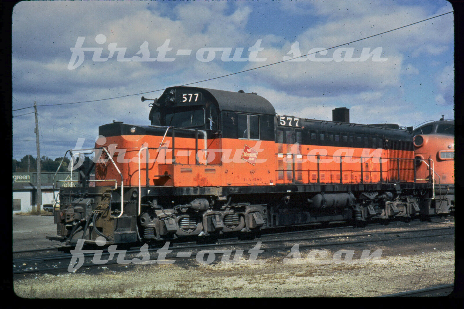 DUPLICATE SLIDE - Milwaukee Road MILW 977 ALCO RSC - 2 | #18151069