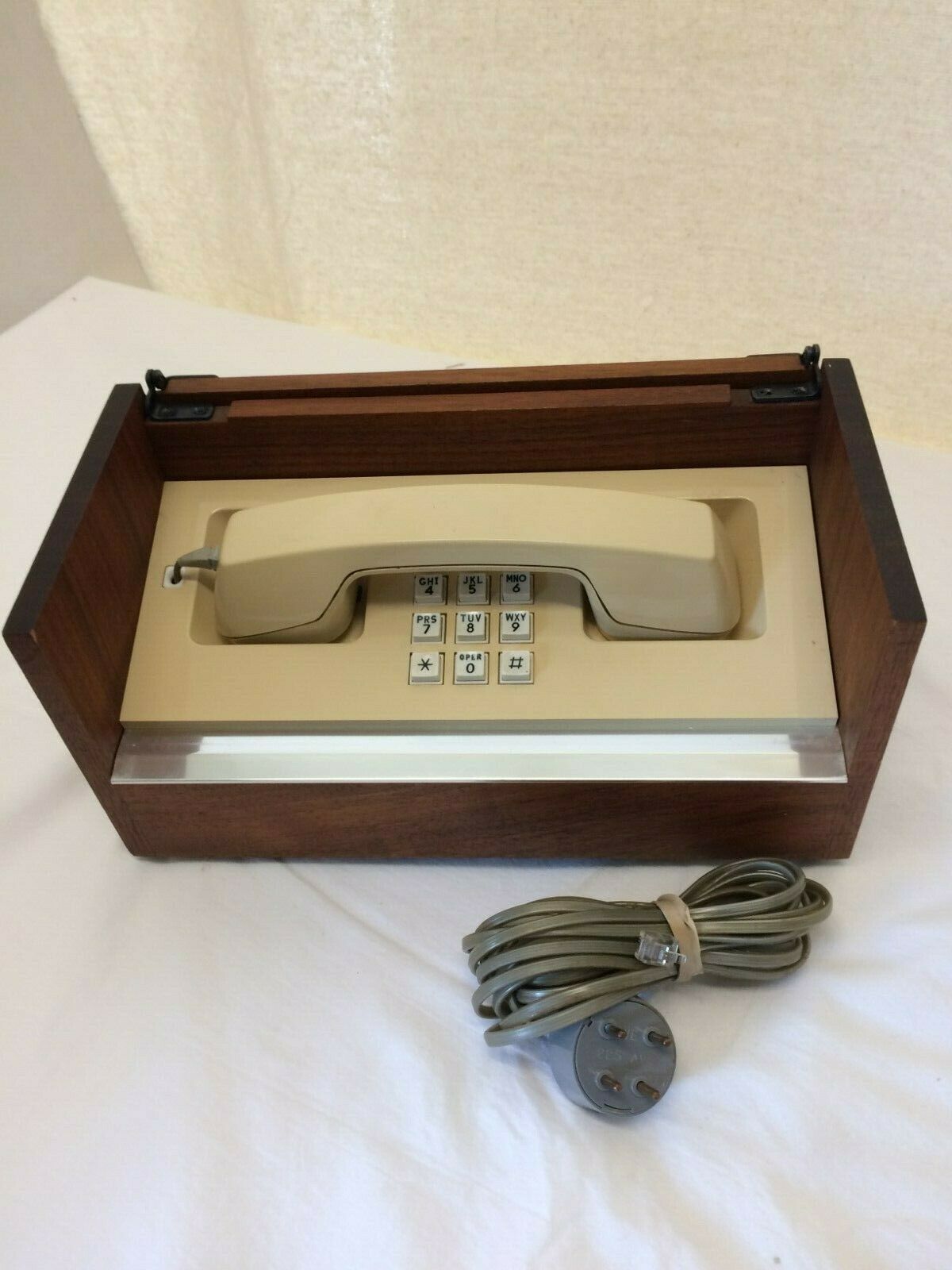 Vintage Western Electric Executive Desk Phone in Wood Walnut box 1970 ' s